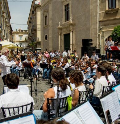 Musica e arte in Piazza Scammacca, Catania si è riappropriata di una piazza centro di cultura